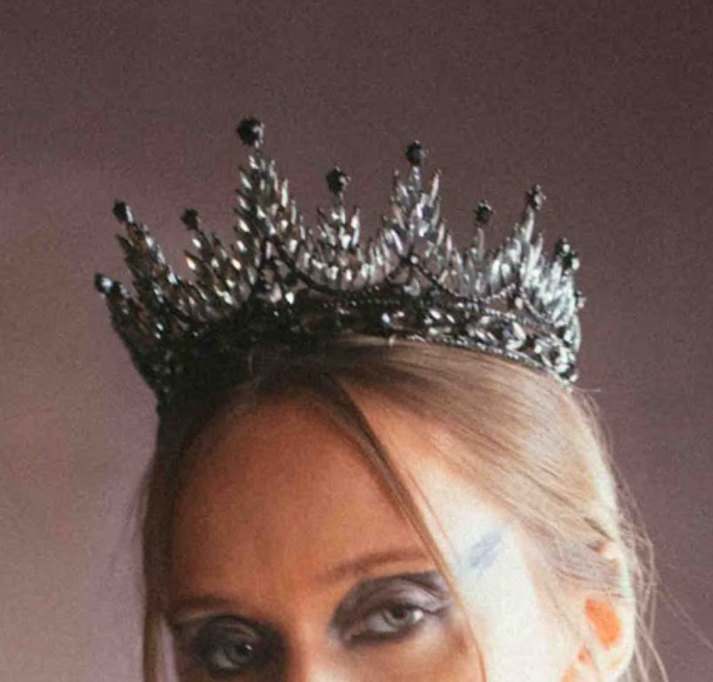 Corona Black Swan