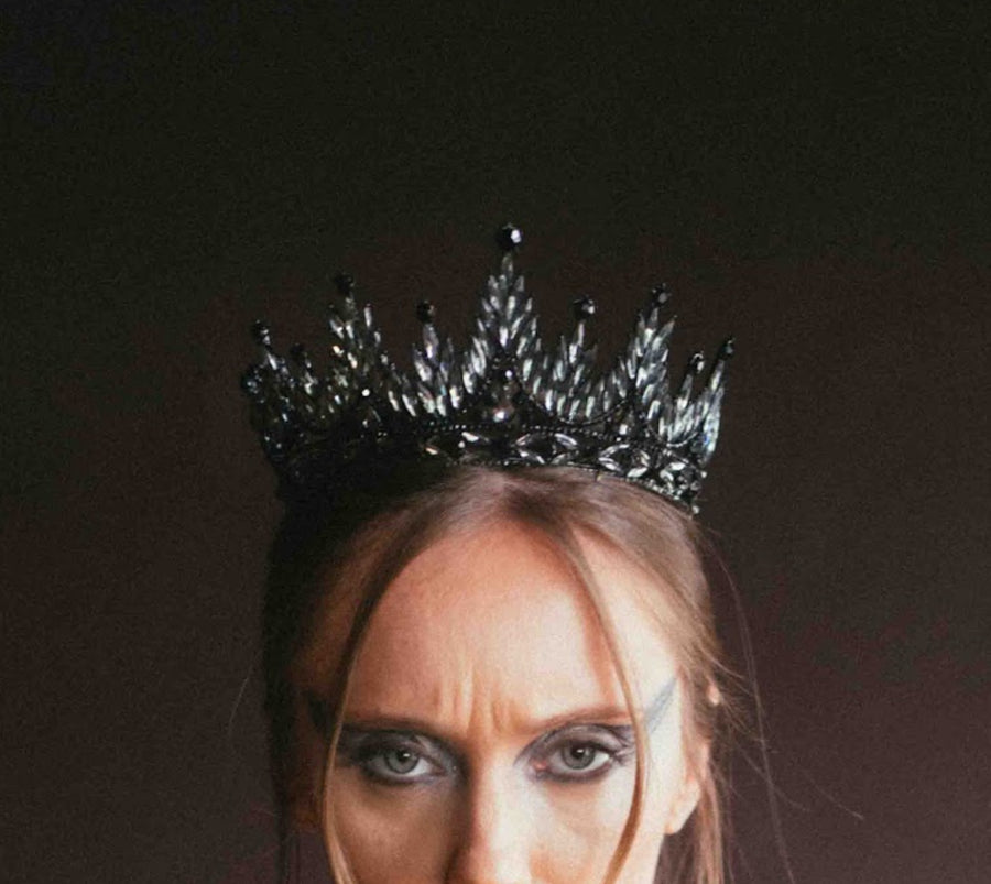 Corona Black Swan